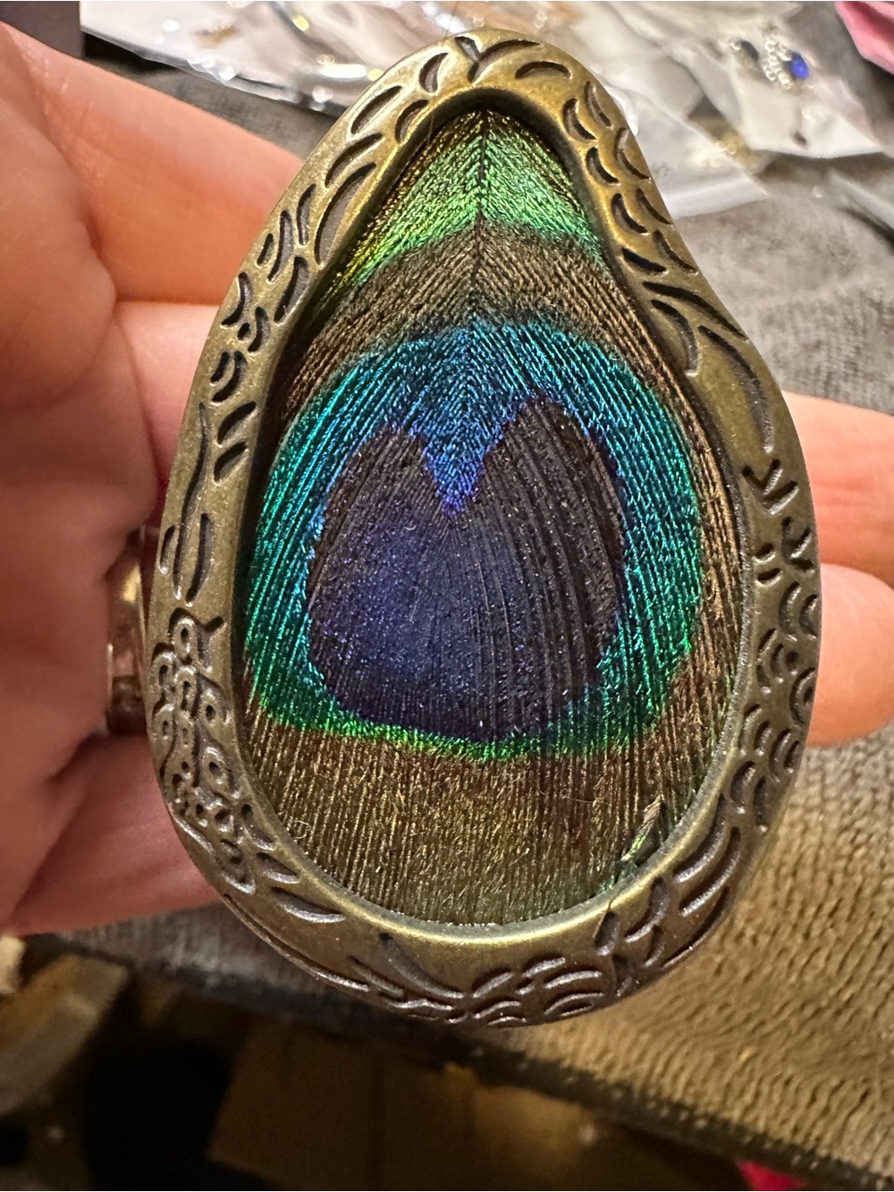 Peacock Feather Teardrop bracelet - Green Blue